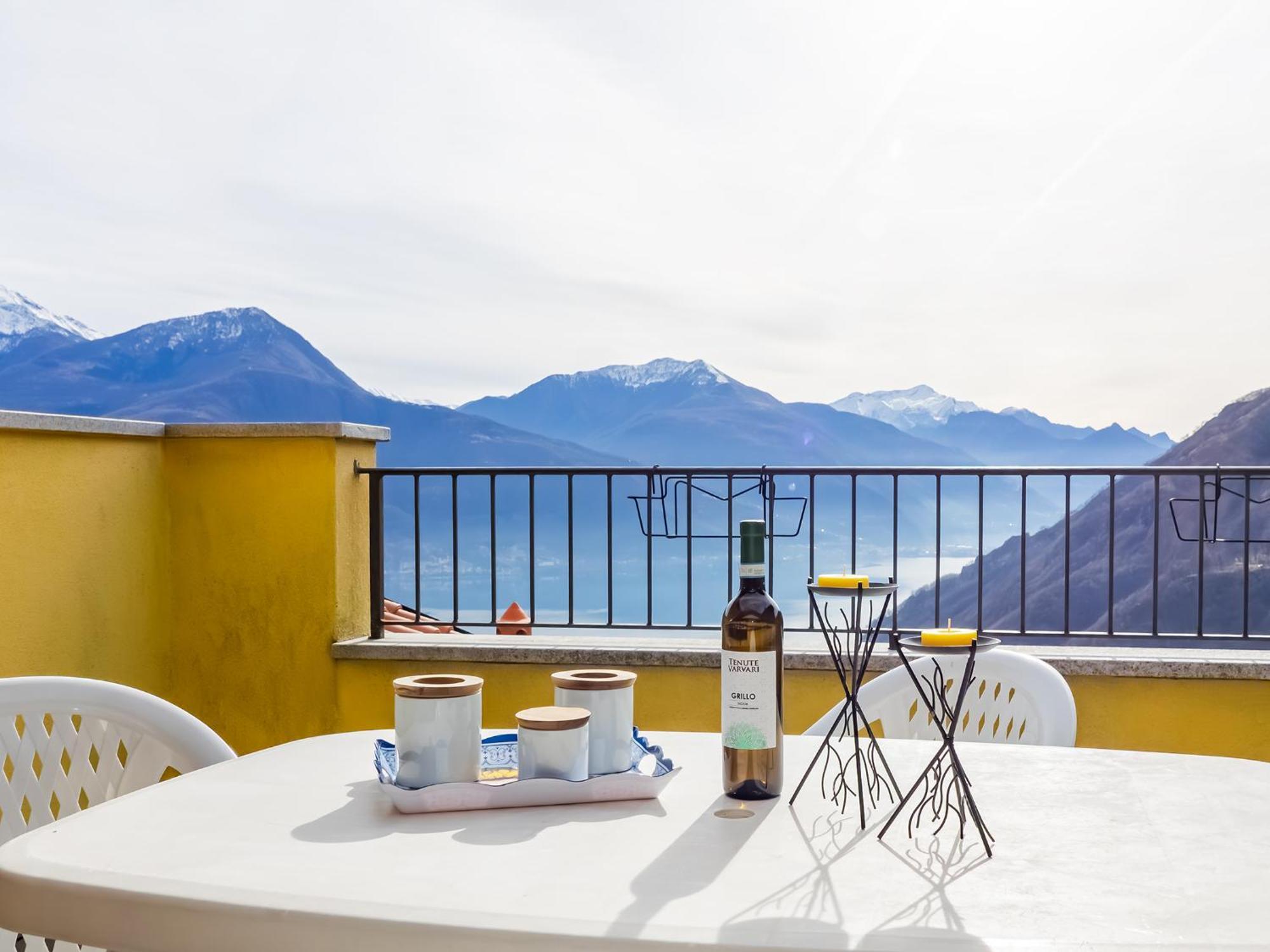 Rododendro House Relax Apartment Morbio ภายนอก รูปภาพ