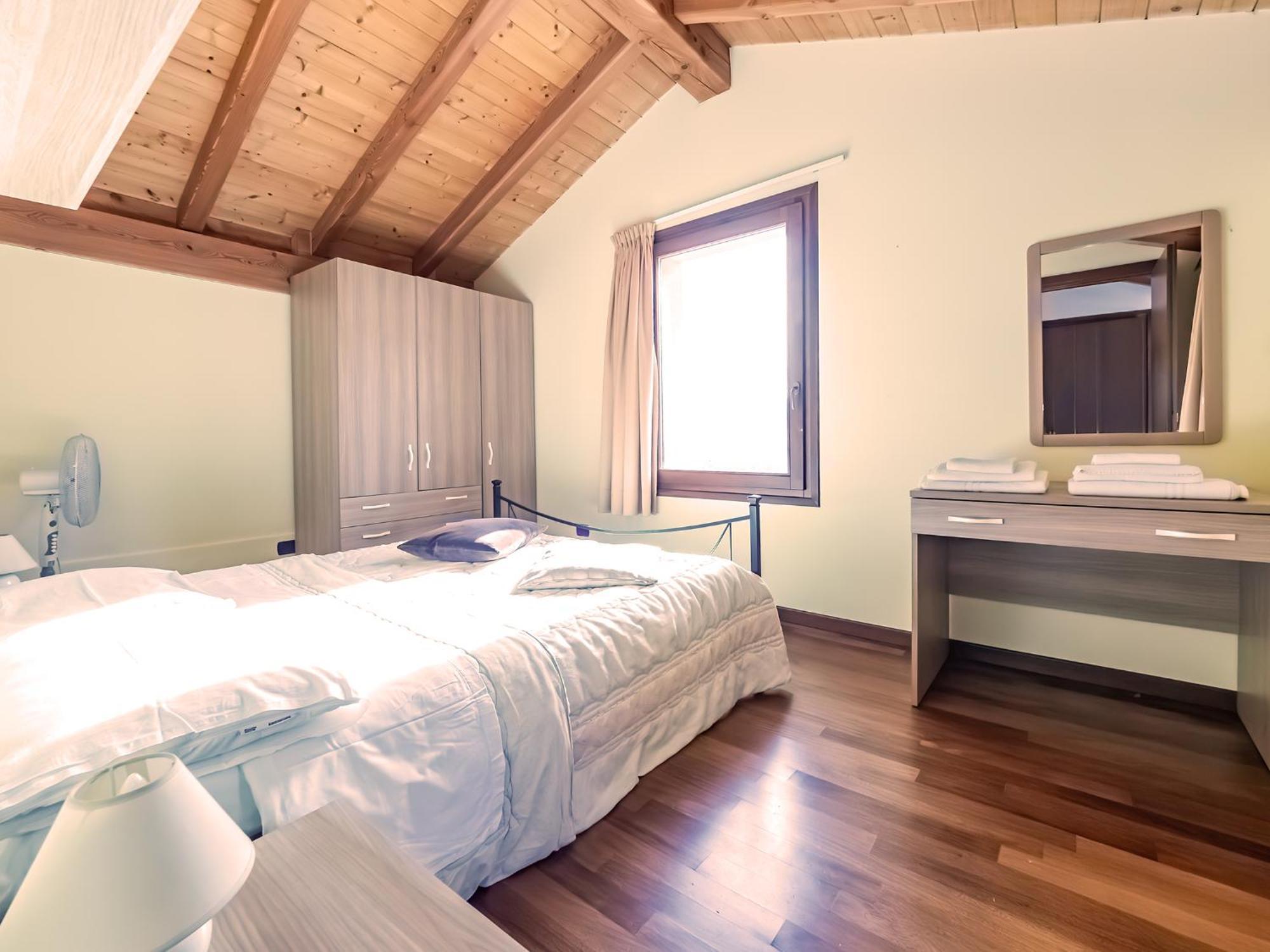 Rododendro House Relax Apartment Morbio ภายนอก รูปภาพ
