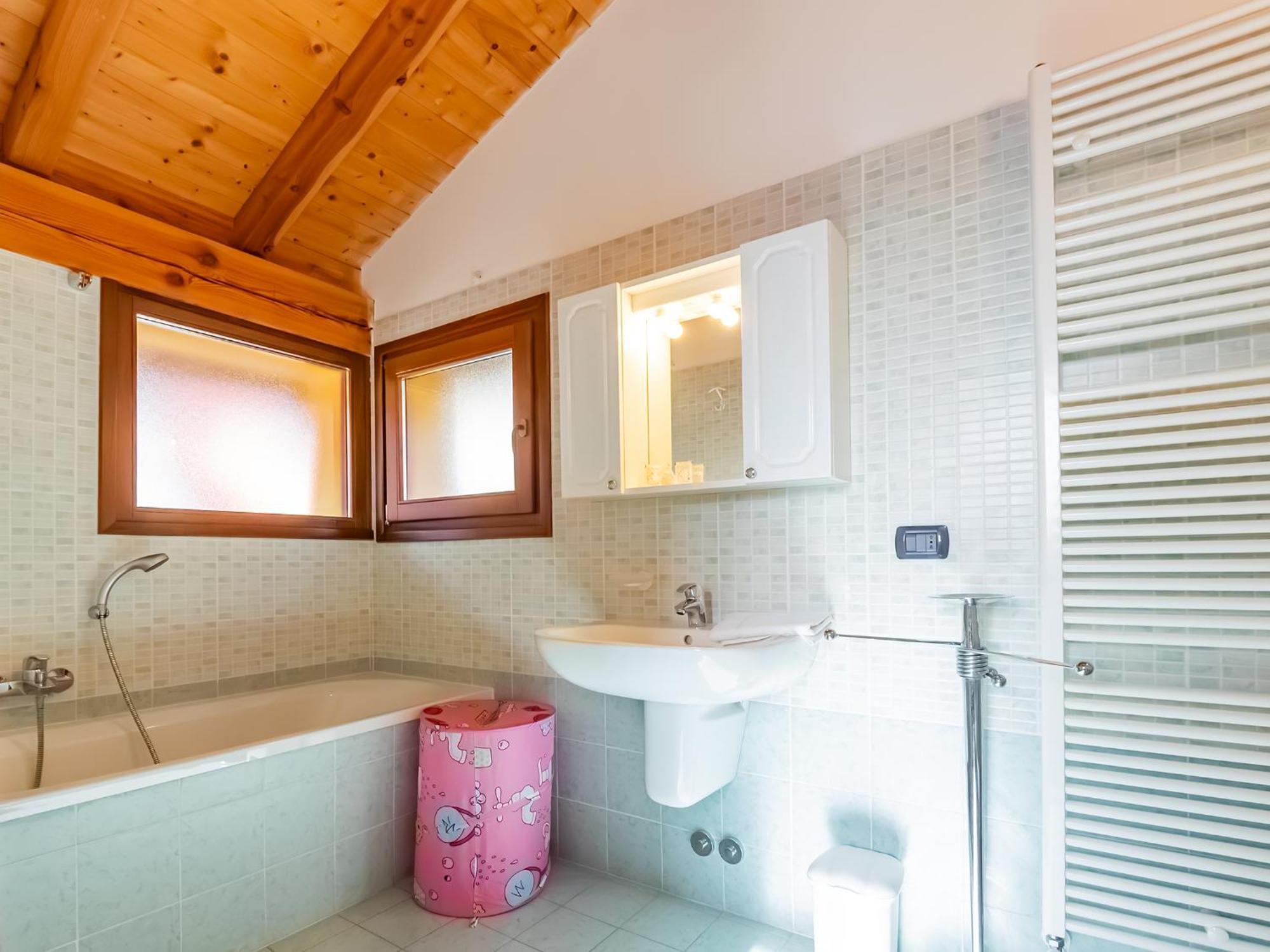 Rododendro House Relax Apartment Morbio ภายนอก รูปภาพ